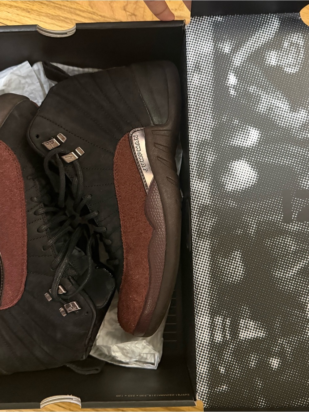 Jordan 12’s size 8.5